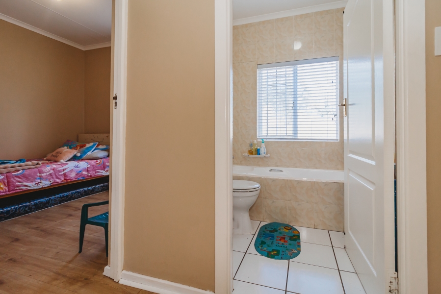 3 Bedroom Property for Sale in King George Park Western Cape